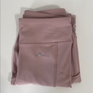 Never Worn Light Pink Athletic Leggings